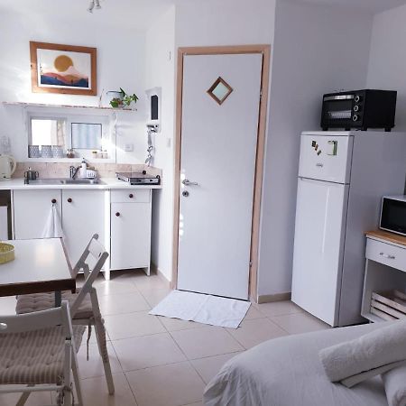 כרמונ'ס פטיו - Carmona'S Patio Apartment Eilat Room photo